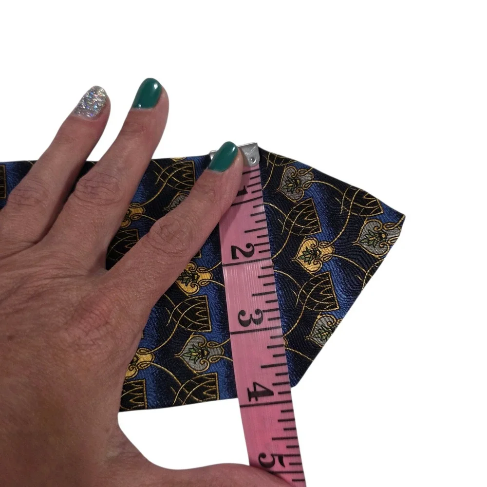 Robert Talbott Lindsay Odom Mens Necktie Blue Floral Silk Hand Sewn‎ USA Boho